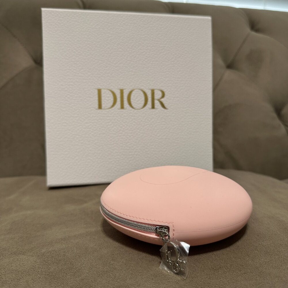 New 2025 Dior Pink Limited Edition Round Cosmetic Bag Silicone Pouch - Picture 3 of 11